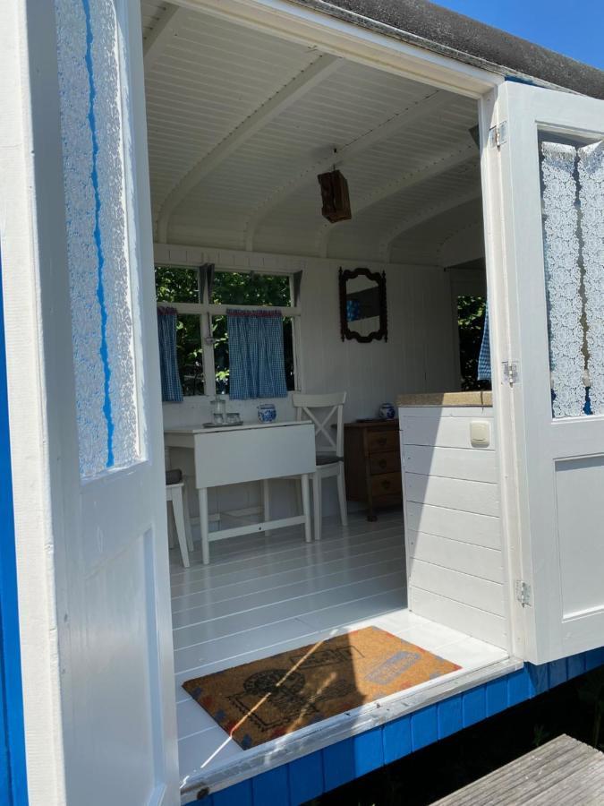 Little Blue House Hotell Oostvoorne Exteriör bild